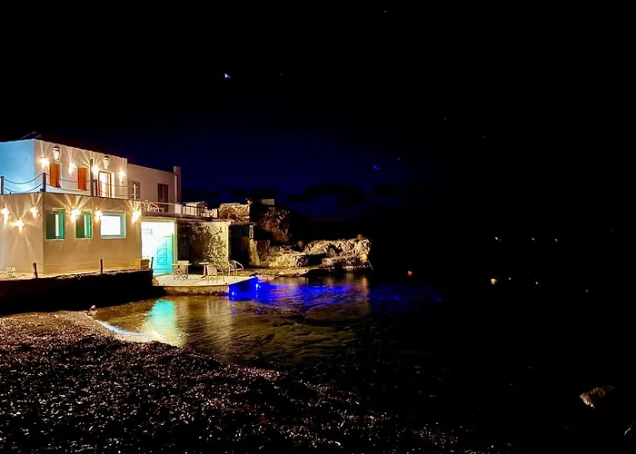 Milos Island -Cavo Paradiso Boutique Ochen House
